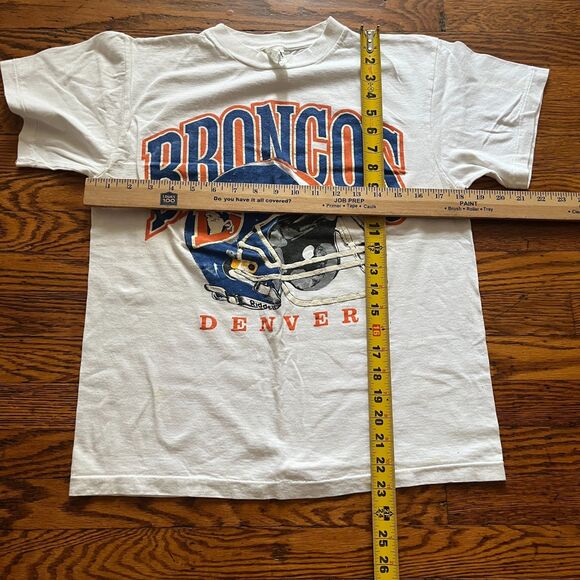 Vintage 90s Denver Broncos Graphic T-Shirt Single Stitch Youth M 100% Cotton - Picture 7 of 9